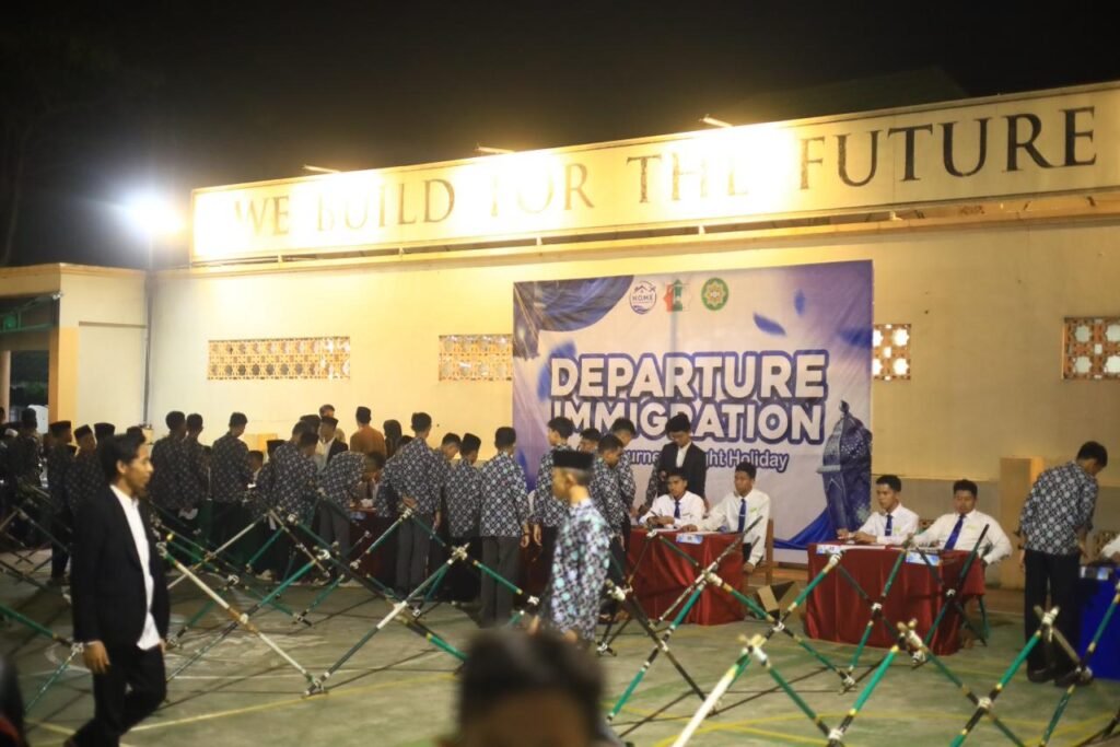 Jelang Libur Ramadhan 1447 H, Santri Tazakka Urus Visa Perpulangan