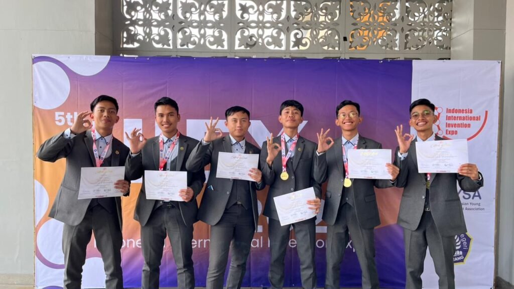 Tazakka Science Club Raih Gold Medal di IIIEX 2026 Kategori Electronics and IoT