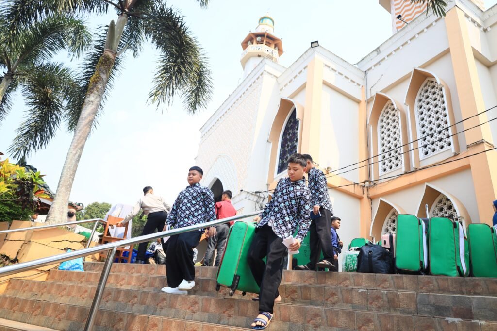 Libur Usai, Seluruh Santri Tazakka Kembali ke Pondok